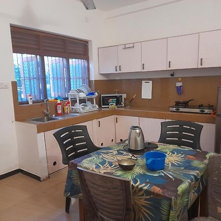 فندق Mealanie'S House أونا واتونا المظهر الخارجي الصورة