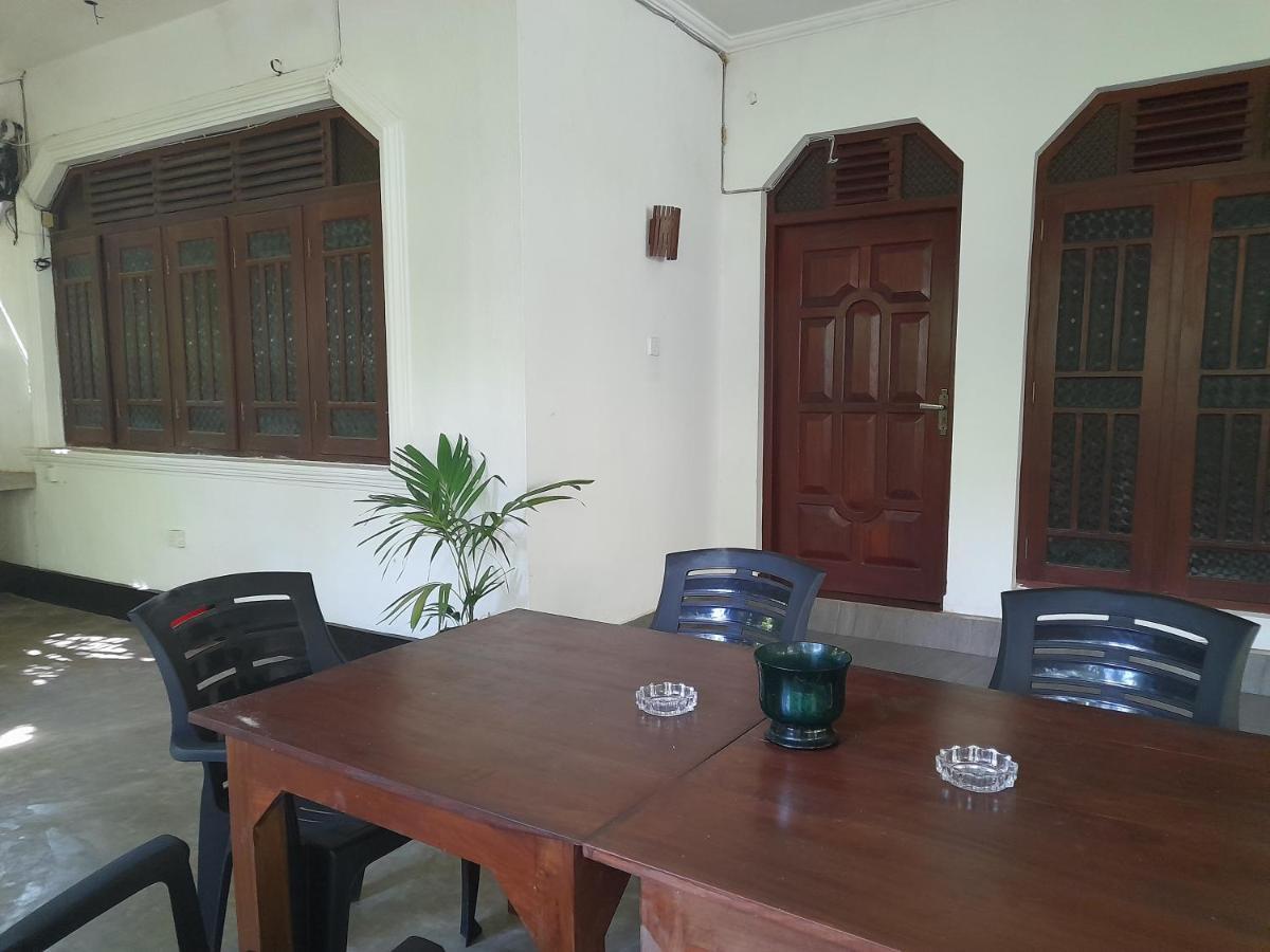 فندق Mealanie'S House أونا واتونا المظهر الخارجي الصورة
