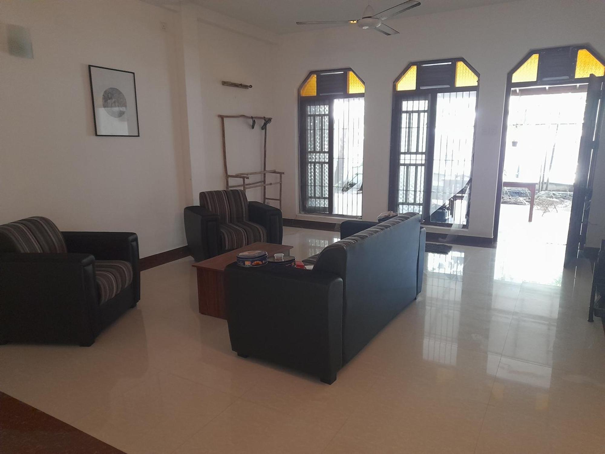 فندق Mealanie'S House أونا واتونا المظهر الخارجي الصورة